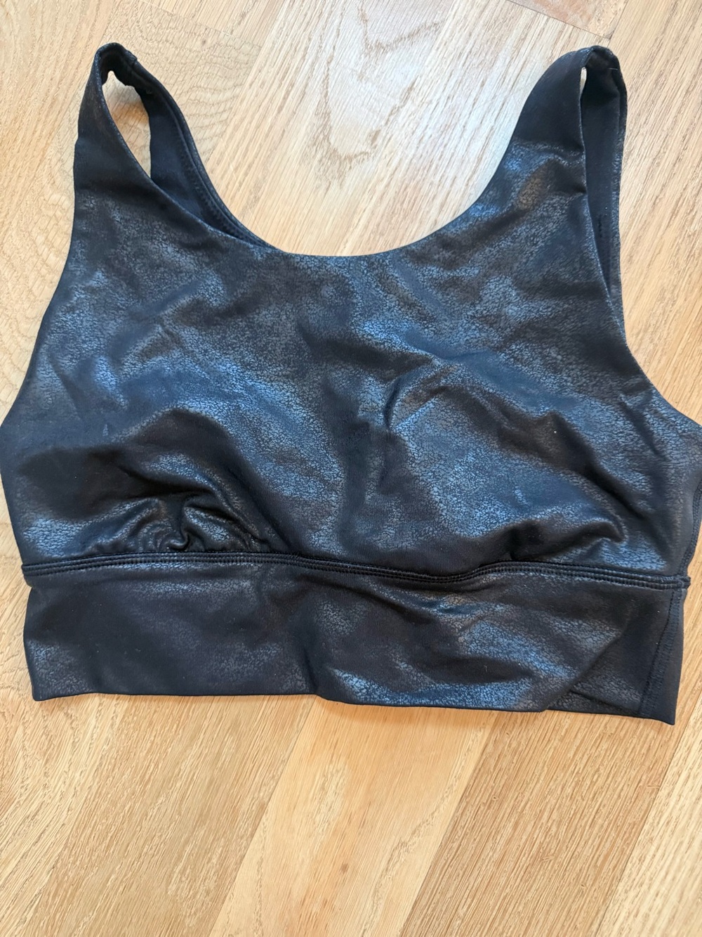 Black Shimmer Sports Bra — Supportive Everyday Activewear